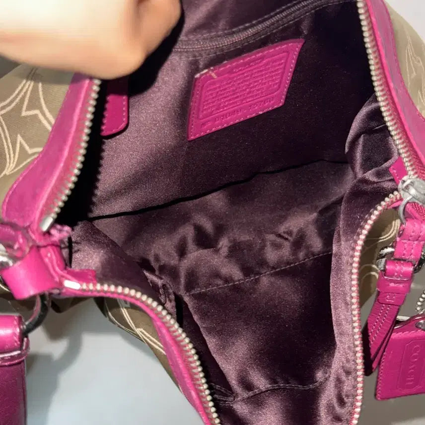 [BUNJANG] Coach Raspberry Pink Signature Y2K Shoulder Bag / 코치 라즈베리핑크 시그니처 Y2K 숄더백