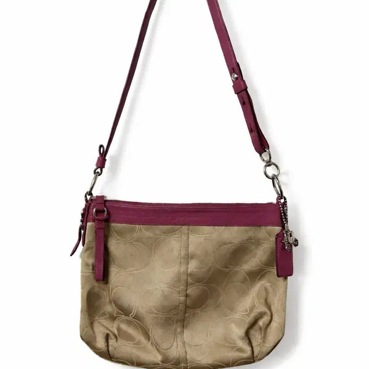 [BUNJANG] Coach Raspberry Pink Signature Y2K Shoulder Bag / 코치 라즈베리핑크 시그니처 Y2K 숄더백