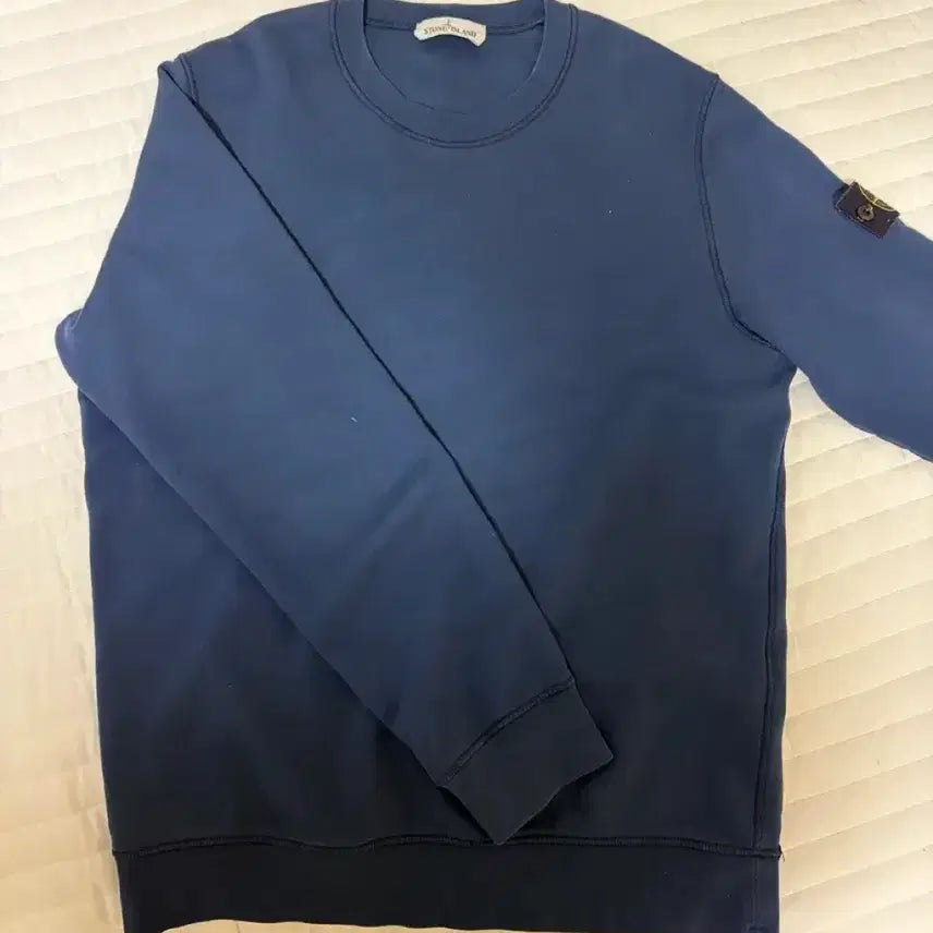 [SOLD OUT] [정품/L]스톤아일랜드 네이비 맨투맨