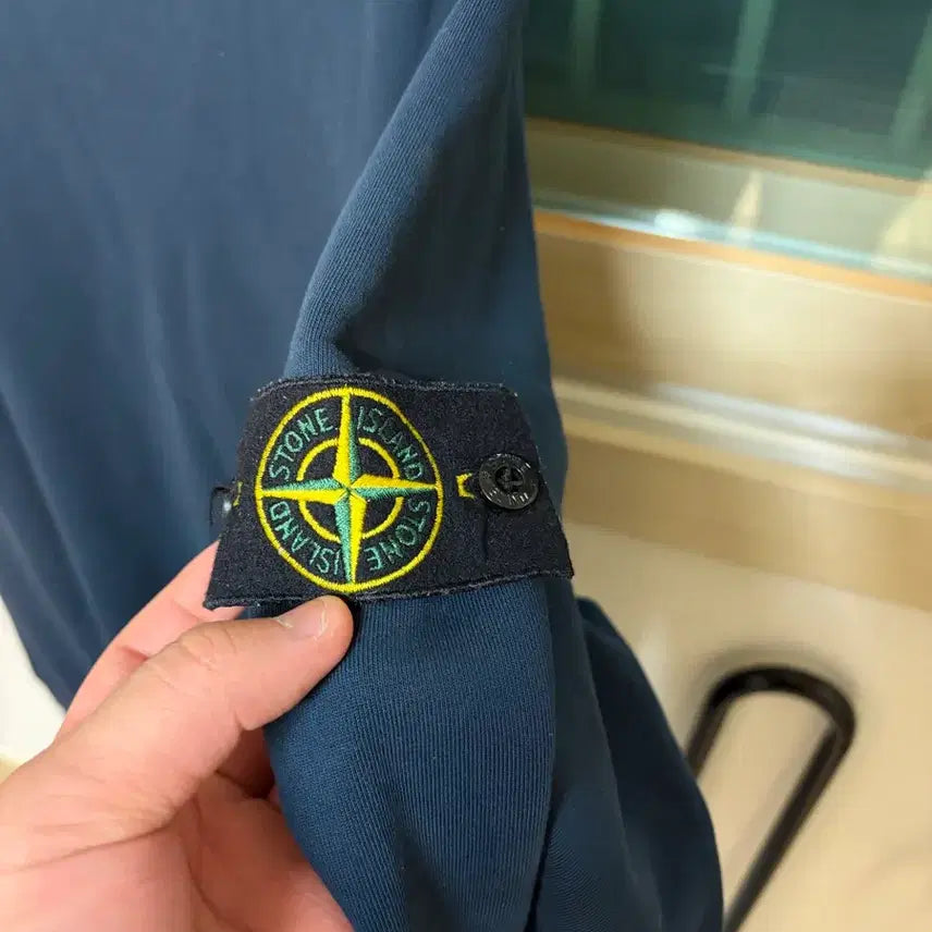 [SOLD OUT] [정품/L]스톤아일랜드 네이비 맨투맨