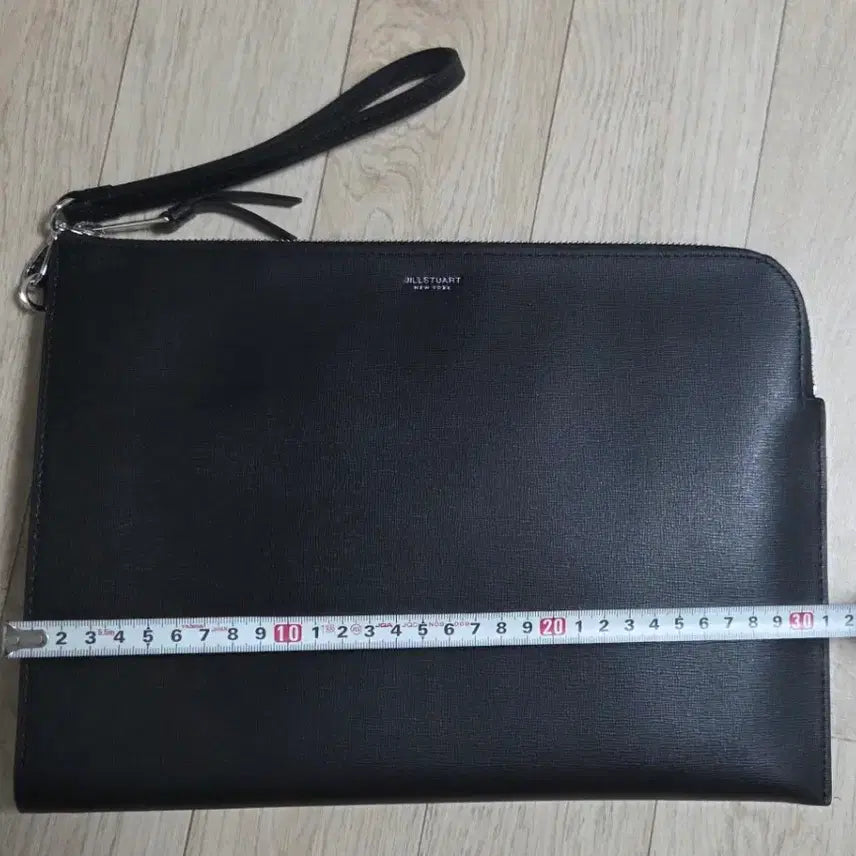 [BUNJANG] Jill Stuart Black Leather Clutch Bag / 질스튜어트 블랙 가죽 클러치백(새상품)