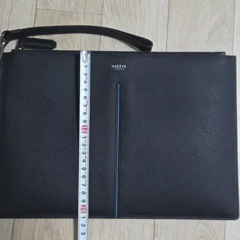 [BUNJANG] Hazzys Black Leather Clutch Bag / 헤지스 블랙 가죽 클러치 백(새상품)