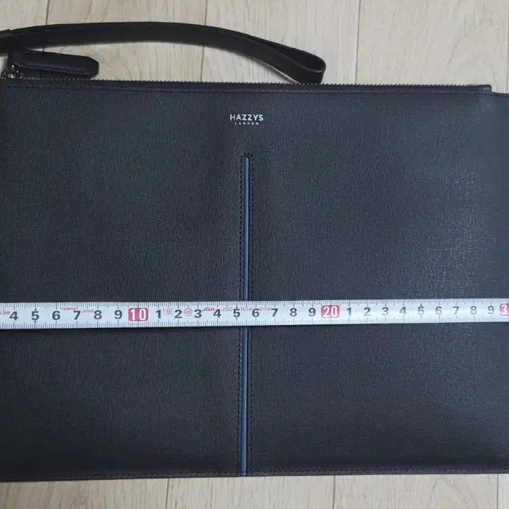 [BUNJANG] Hazzys Black Leather Clutch Bag / 헤지스 블랙 가죽 클러치 백(새상품)