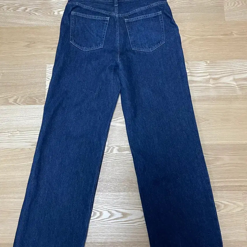 [BUNJANG] Uniqlo Wide Straight Denim Indigo Jeans / 유니클로 와이드 스트레이트 데님 인디고