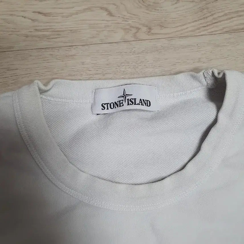 [SOLD OUT] 110  스톤아일랜드 봄가을 티셔츠 맨투맨 남2XL 사이즈 완전좋아요