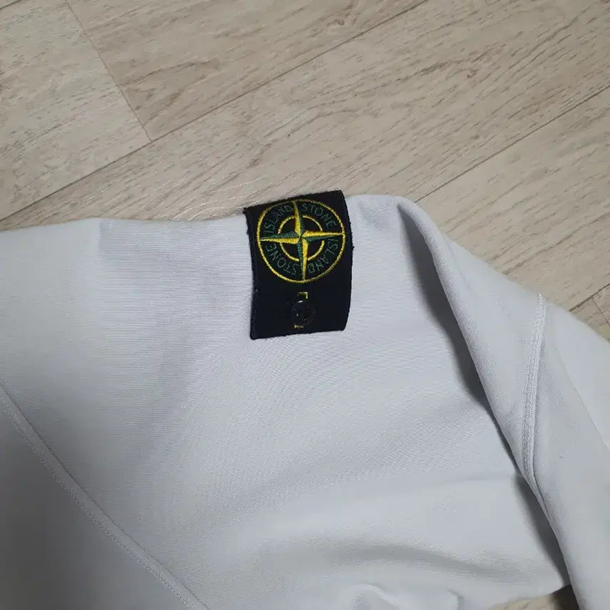 [SOLD OUT] 110  스톤아일랜드 봄가을 티셔츠 맨투맨 남2XL 사이즈 완전좋아요
