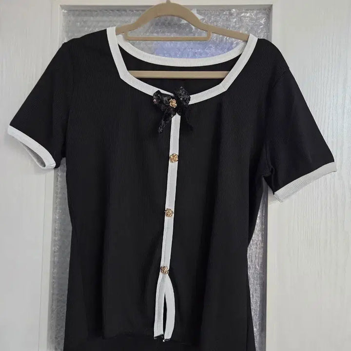 [BUNJANG] Black Ribbon Short Sleeve Blouse / 블랙 리본 반팔 블라우스