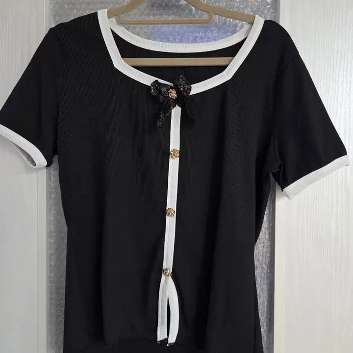 [BUNJANG] Black Ribbon Short Sleeve Blouse / 블랙 리본 반팔 블라우스