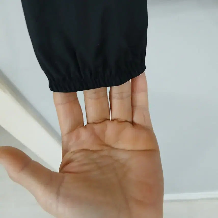 [BUNJANG] 노스페이스 블랙  한겹바람막이 정품 55~55반 / 노스페이스 블랙  한겹바람막이 정품 55~55반