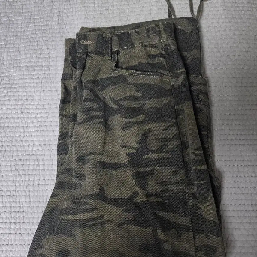 [SOLD OUT] 인템포무드 카모 와이드 패러슈트 팬츠_카모플라쥬 M