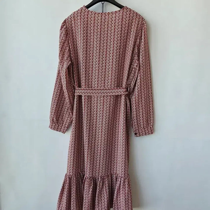[SOLD OUT] 66-77)무늬 스트랩 원피스