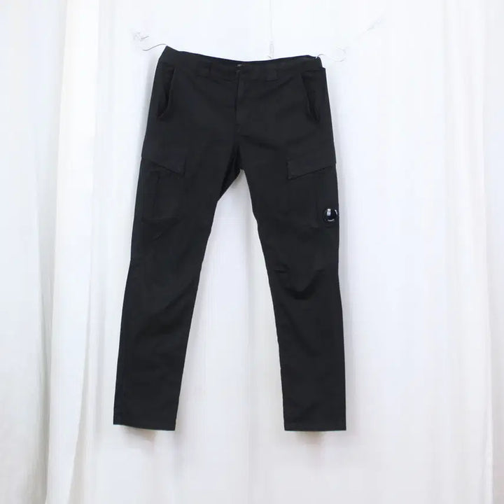 [SOLD OUT] [정품] CP컴퍼니 남성 렌즈 와펜 면 카고 팬츠 (48) 상상샵