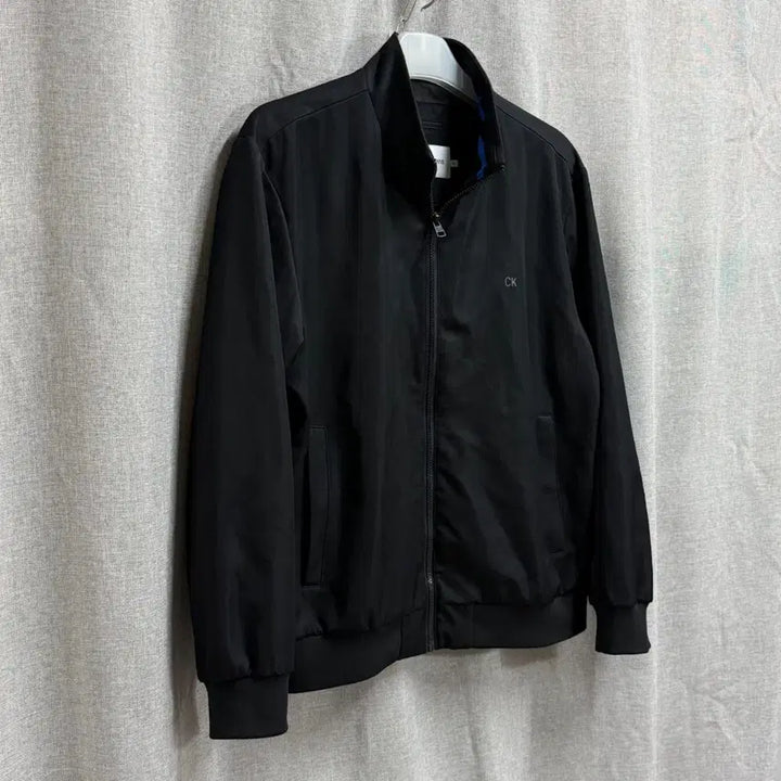 [SOLD OUT] [XL] 캘빈클라인 진 Calvin Klein 바람막이 자켓