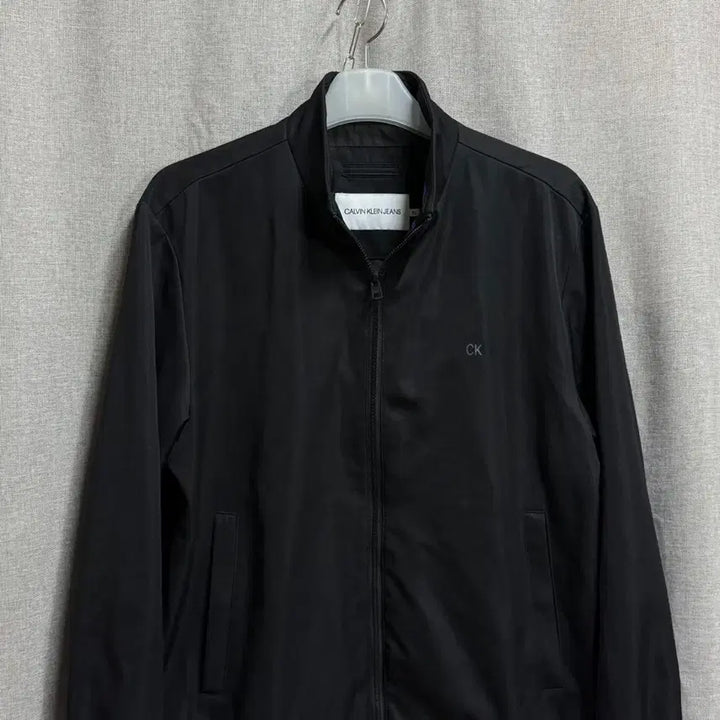 [SOLD OUT] [XL] 캘빈클라인 진 Calvin Klein 바람막이 자켓