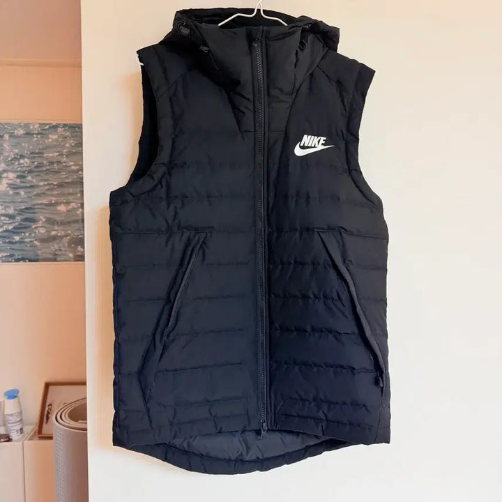 [BUNJANG] Nike Swoosh Duck Down Vest / 나이키 스우시 덕다운 패딩 조끼