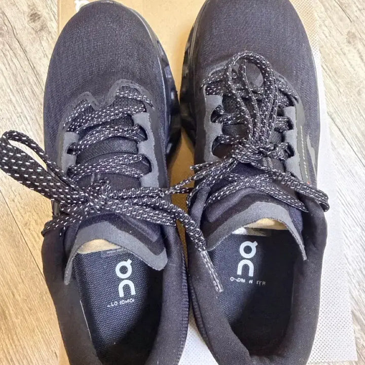 [SOLD OUT] 온러닝 클라우드몬스터3 블랙 235여성운동화