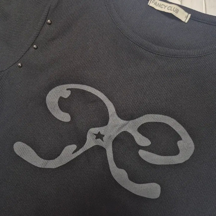 [SOLD OUT] 팬시클럽 이터널 스터드 티 (BLACK)