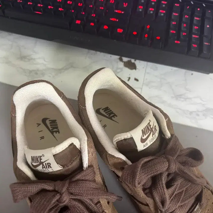 [BUNJANG] Nike x Kakao Friends Sneakers / 나이키 w 카카오 270 1회착