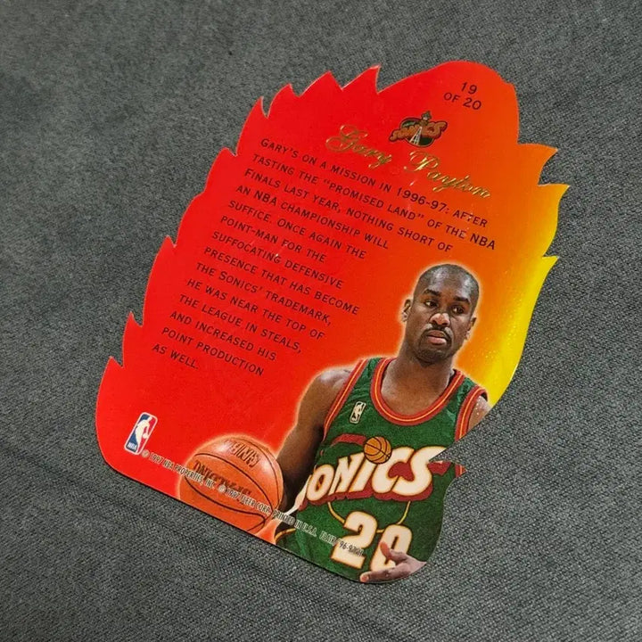 [SOLD OUT] 96 FLAIR SHOWCASE HOT SHOTS GARY PAYTON