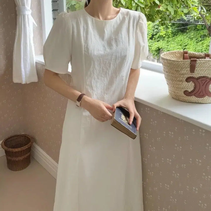 [BUNJANG] Unbranded Puff Sleeve Ivory Long Dress / 더블유포커스 퍼프 반팔원피스 새상품