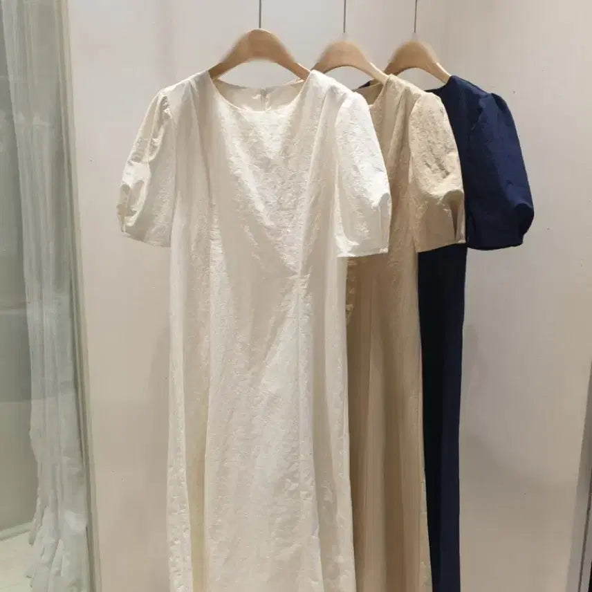 [BUNJANG] Unbranded Puff Sleeve Ivory Long Dress / 더블유포커스 퍼프 반팔원피스 새상품