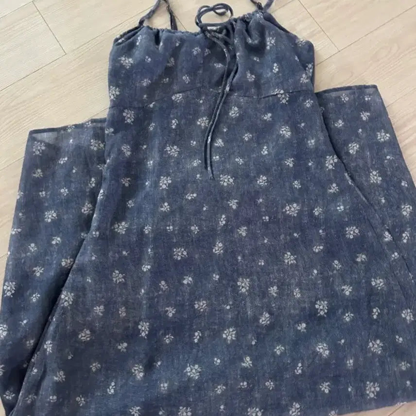 [BUNJANG] ROOMROOM Blue Jean Smock Dress / (새상품) 룸룸 블루진 스모크원피스