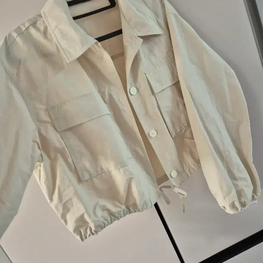 [SOLD OUT] 미쏘 아이보리 크롭 자켓
