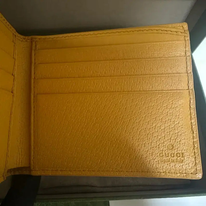[BUNJANG] Gucci GG Supreme Detail Bifold Wallet / 구찌 GG수프림 디테일 반지갑(새상품급)