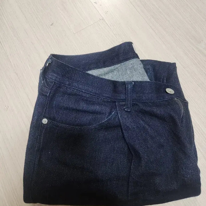 [BUNJANG] Steel by Hand Two-Tuck Denim Pants / 스틸 바이핸드 투턱 데님 팬츠 팝니다