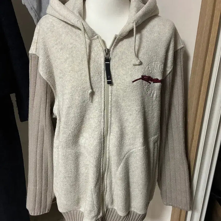 [BUNJANG] Reebok Fleece Knit Hooded Zip-up Jacket / 리복 뽀글이 니트 후드집업