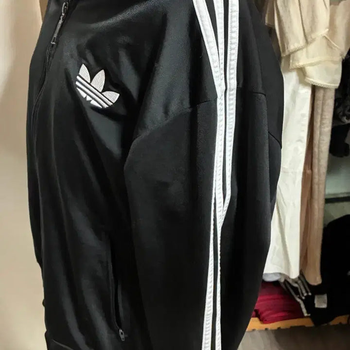 [SOLD OUT] 아디다스 블랙 파이어버드 져지