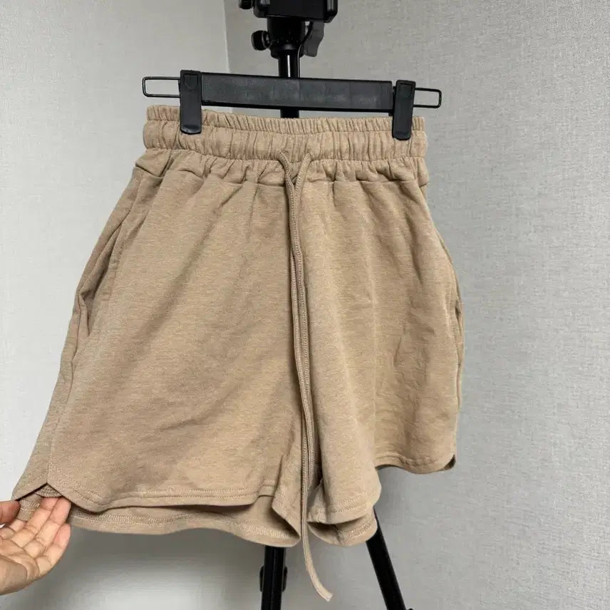 [SOLD OUT] 베이지색 면 반바지