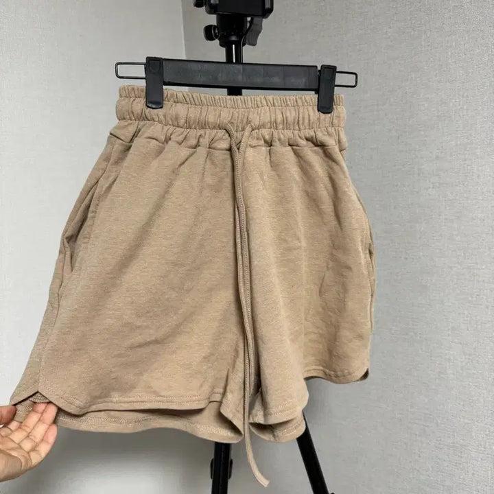 [SOLD OUT] 베이지색 면 반바지