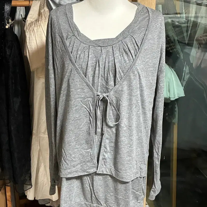 [BUNJANG] Baseonsaeng Long Sleeve Top / 바선생 롱슬리브