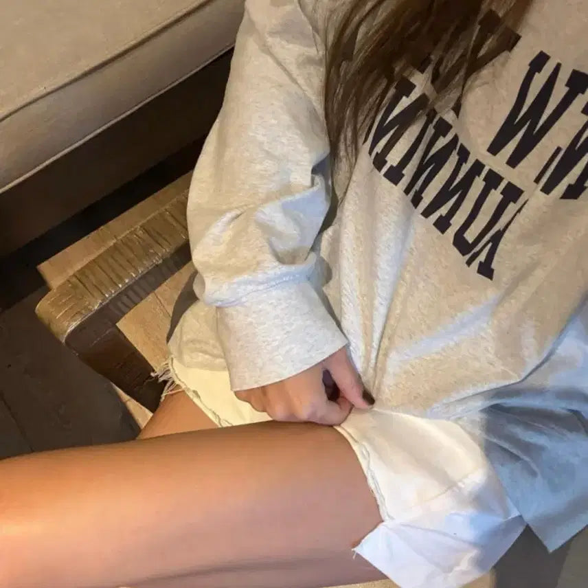 [BUNJANG] Outfit Sweatshirt / 아웃핏 맨투맨