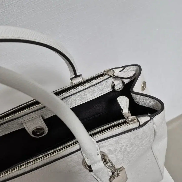 [SOLD OUT] 코치 화이트 레더 토트백