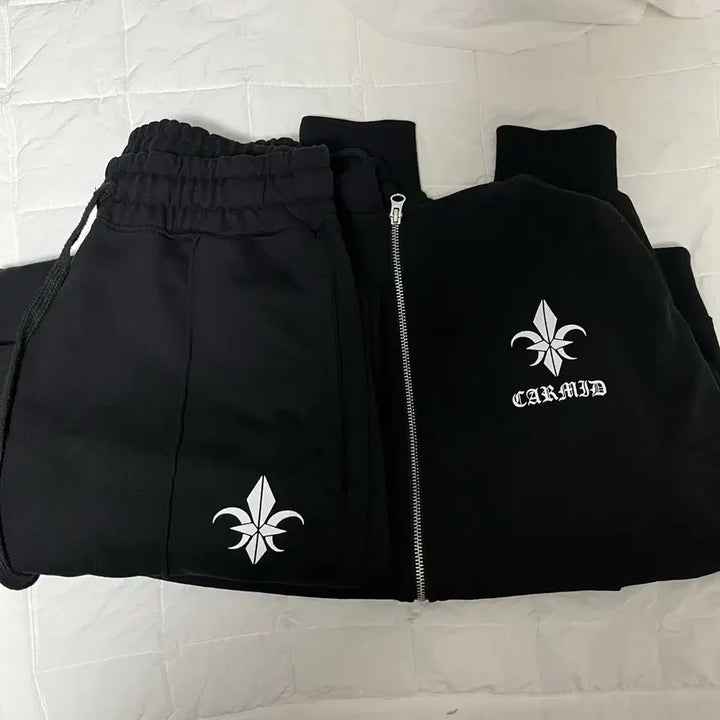 [SOLD OUT] 카미드 트레이닝 셋업 판매 둘다 1사이즈