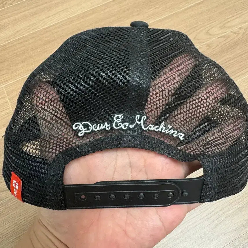 [SOLD OUT] 데우스 엑스 마키나 메쉬캡 서울 deus mesh cap