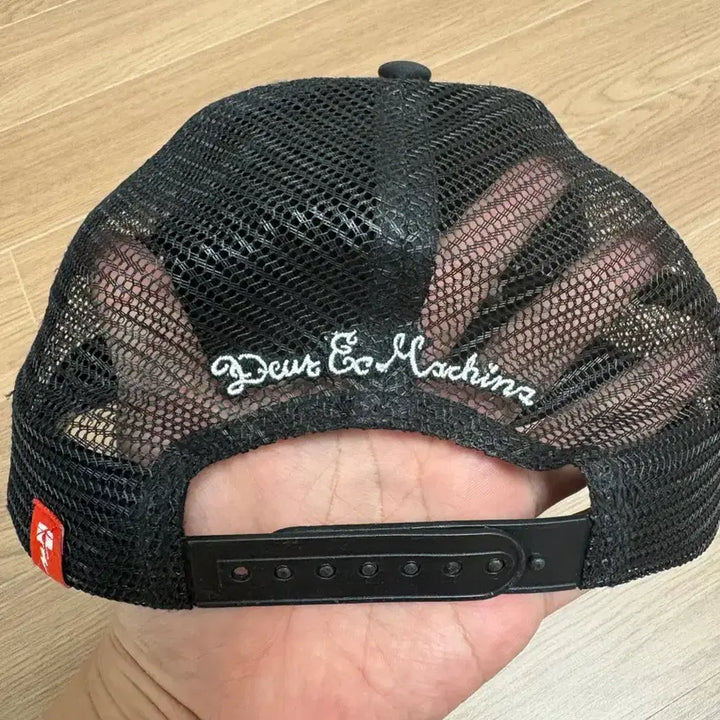 [SOLD OUT] 데우스 엑스 마키나 메쉬캡 서울 deus mesh cap
