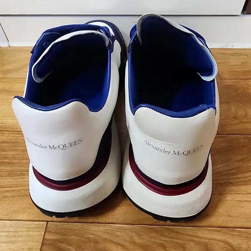 [SOLD OUT] 알렉산더맥퀸 스니커즈 화이트/블루