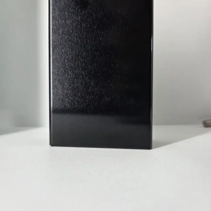 [BUNJANG] SSONGMANGA Iori Tin Case / 카리스마 이오리 틴케이스