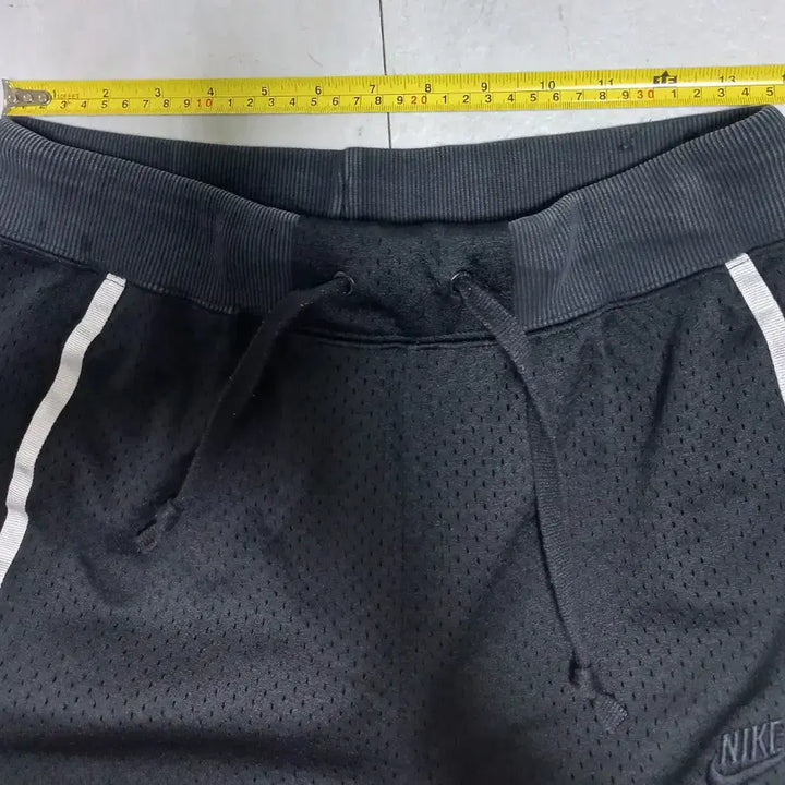 [BUNJANG] Nike Black Mesh Training Shorts / 나이키 블랙 메쉬 반바지 트레이닝