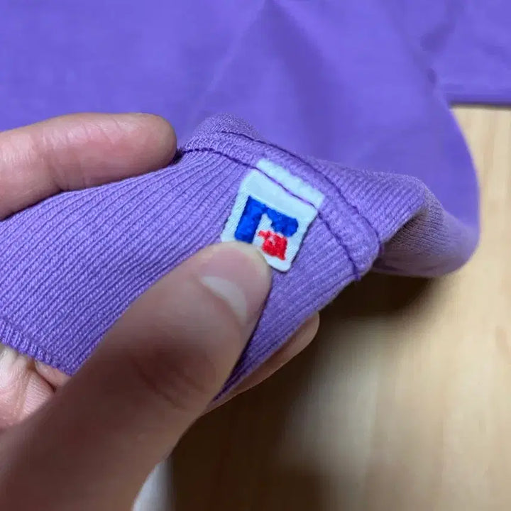 [BUNJANG] 러셀 에슬레틱 90s 빈티지 스웻셔츠 바이올렛 색상 / 러셀 에슬레틱 90s 빈티지 스웻셔츠 바이올렛 색상