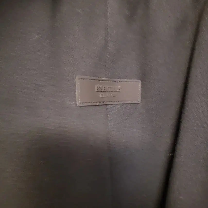 [BUNJANG] Fear of God Essentials Jet Black Jogger Pants M / 피오갓 에센셜 제트블랙 조거팬츠 M 팝니다