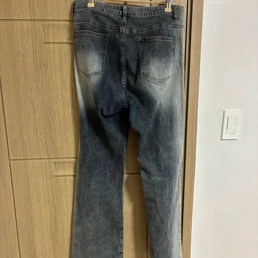 [BUNJANG] Washed Denim Jeans / 워싱 데님 청바지
