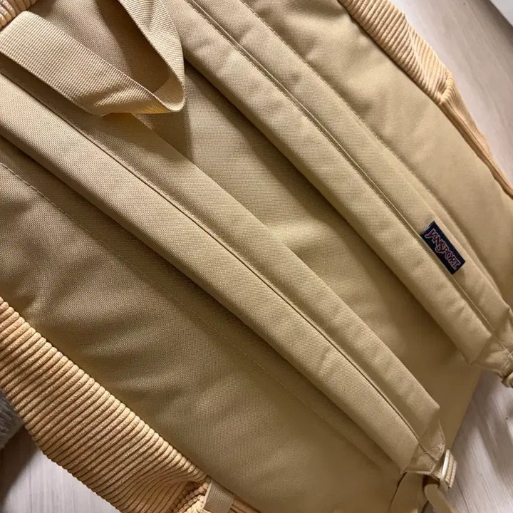 [BUNJANG] JanSport Corduroy Light Backpack / 잔스포츠 코듀로이 라이트백