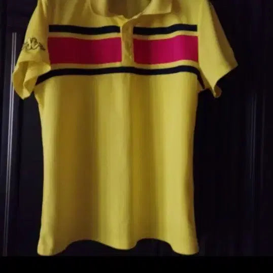 [BUNJANG] Kappa Yellow Tri-stripe Polo Shirt / 카파 옐로우 삼선 카라 반팔티셔츠