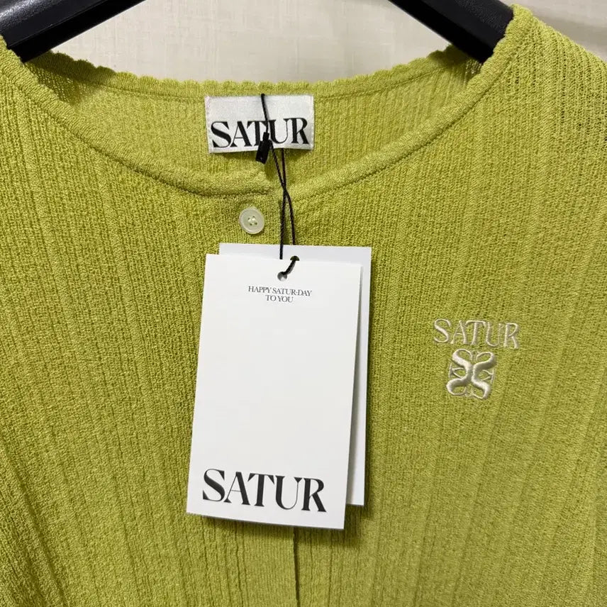 [BUNJANG] 세터 satur 시어 롱 슬리브 크롭 가디건 올리브 그린 / 세터 satur 시어 롱 슬리브 크롭 가디건 올리브 그린