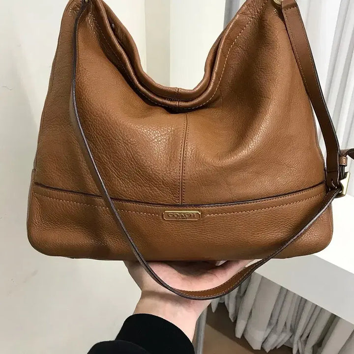 [BUNJANG] Coach Leather Two-Way Bag / 코치 레더 투웨이백 가방