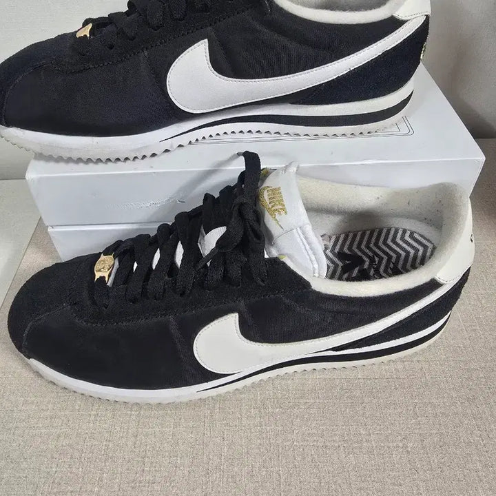 [SOLD OUT] 나이키 코르테즈 45주년 기념 모델 275cm